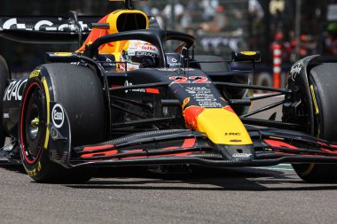  Yuki Tsunoda (JPN) - Oracle Red Bull Racing - Red Bull RB21 - AWS Gran Premio del Made in Italy e dell 'Emilia Romagna 2025 - Autodromo Enzo e Dino Ferrari, Imola (BO) Italy 15-18 Mayıs 2025 tarihleri arasında İtalya, 