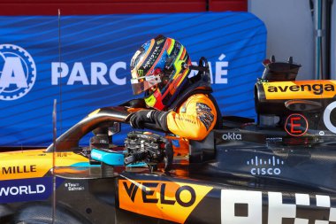  Oscar Piastri (AUS) - McLaren Formula 1 Takımı - McLaren MCL39 - Mercedes Kutup Pozisyonu