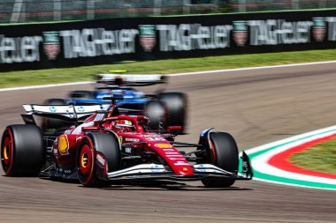  Charles Leclerc (MON) - Scuderia Ferrari - Ferrari SF-25 - Ferrari Formula 1 AWS Gran Premio del Made in Italy e dell 'Emilia Romagna 2025 - Autodromo Enzo e Dino Ferrari, Imola (BO) İtalya 15-18 Mayıs 2025 tarihleri arasında, 