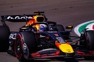  Max Verstappen (NED) - Oracle Red Bull Racing - Red Bull RB21 - AWS Gran Premio del Made in Italy e dell 'Emilia Romagna 2025 - Autodromo Enzo e Dino Ferrari, Imola (BO) Italy 15-18 Mayıs 2025 tarihleri arasında, 