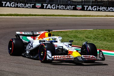 Isaac Hadjar (FRA) Vize Nakit Uygulaması RB F1 Formula 1 AWS Gran Premio del Made in Italy e dell 'Emilia Romagna 2025 - Autodromo Enzo e Dino Ferrari, Imola (BO) İtalya 15-18 Mayıs 2025 tarihleri arasında, 