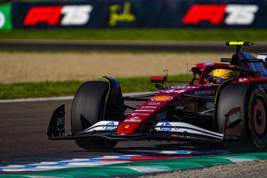  Lewis Hamilton (GBR) - Scuderia Ferrari - Ferrari SF-25 - Ferrari Formula 1 AWS Gran Premio del Made in Italy e dell 'Emilia Romagna 2025 - Autodromo Enzo e Dino Ferrari, Imola (BO) İtalya 15-18 Mayıs 2025 tarihleri arasında, 