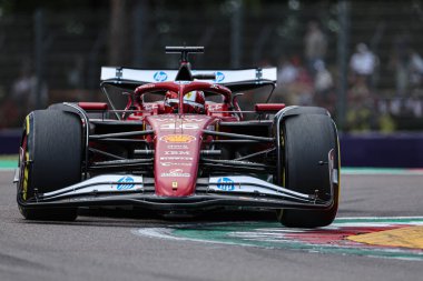  Charles Leclerc (MON) - Scuderia Ferrari - Ferrari SF-25 - Ferrari Formula 1 AWS Gran Premio del Made in Italy e dell 'Emilia Romagna 2025 - Autodromo Enzo e Dino Ferrari, Imola (BO) İtalya 15-18 Mayıs 2025 tarihleri arasında, 