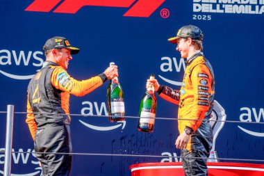 Lando Norris (GBR) an Oscar Piastri (AUS) - McLaren Formula 1 Team - McLaren MCL39 - Mercedes Podium of the race of the Formula 1 AWS Gran Premio del Made in Italy e dell 'Emilia Romagna 2025 - Autodromo Enzo e Dino Ferrari, Imola (BO) Italy from 15t.