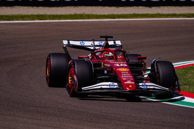  Charles Leclerc (MON) - Scuderia Ferrari - Ferrari SF-25 - Ferrari Formula 1 AWS Gran Premio del Made in Italy e dell 'Emilia Romagna 2025 - Autodromo Enzo e Dino Ferrari, Imola (BO) İtalya 15-18 Mayıs 2025 tarihleri arasında, 