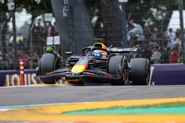  Max Verstappen (NED) - Oracle Red Bull Racing - Red Bull RB21 - AWS Gran Premio del Made in Italy e dell 'Emilia Romagna 2025 - Autodromo Enzo e Dino Ferrari, Imola (BO) Italy 15-18 Mayıs 2025 tarihleri arasında, 