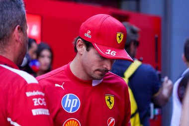  Charles Leclerc (MON) - Scuderia Ferrari - Ferrari SF-25 - Ferrari Formula 1 AWS Gran Premio del Made in Italy e dell 'Emilia Romagna 2025 - Autodromo Enzo e Dino Ferrari, Imola (BO) İtalya 15-18 Mayıs 2025 tarihleri arasında, 