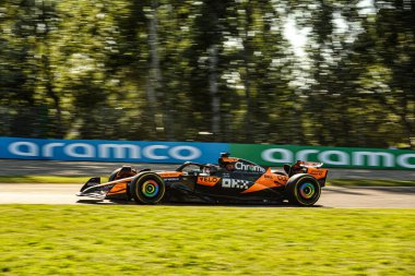  Lando Norris (GBR) - McLaren Formula 1 Takımı - McLaren MCL39 - AWS Gran Premio del Made in Italy e dell 'Emilia Romagna 2025 - Autodromo Enzo e Dino Ferrari, Imola (BO) İtalya - 15 Mayıs 2025, 