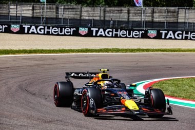  Yuki Tsunoda (JPN) - Oracle Red Bull Racing - Red Bull RB21 - Honda RBPT