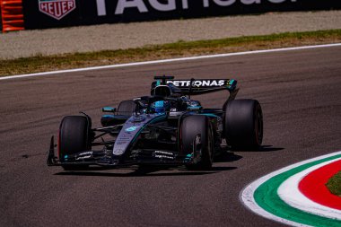  George Russell (GBR) - Mercedes-AMG PETRONAS F1 Takımı - Mercedes W16 - AWS Gran Premio del Made in Italy e dell 'Emilia Romagna 2025 - Autodromo Enzo e Dino Ferrari, Imola (BO) Italy 15-18 Mayıs 2025 tarihleri arasında, 