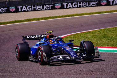  Carlos Sainz Jr. (ESP) - Williams Racing - Williams FW47 - Mercedes Formula 1 AWS Gran Premio del Made in Italy e dell 'Emilia Romagna 2025 - Autodromo Enzo e Dino Ferrari, Imola (BO) İtalya, 