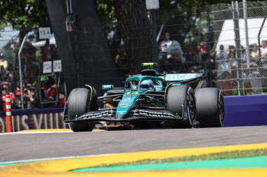  Charles Leclerc (MON) - Scuderia Ferrari - Ferrari SF-25 - Ferrariduring Formula 1 AWS Gran Premio del Made in Italy e dell 'Emilia Romagna 2025 - Autodromo Enzo e Dino Ferrari, Imola (BO) İtalya 15-18 Mayıs 2025 tarihleri arasında, 