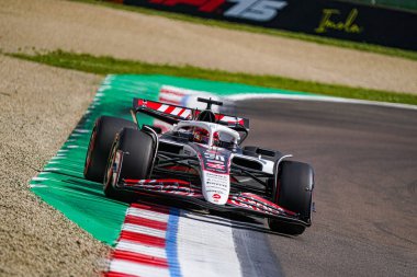  Esteban Ocon (FRA) - Haas F1 Takımı - Haas VF-25 - AWS Gran Premio del Made in Italy e dell 'Emilia Romagna 2025 - Autodromo Enzo e Dino Ferrari, Imola (BO) İtalya - 15 Mayıs 2025, 