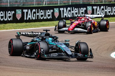  George Russell (GBR) - Mercedes-AMG PETRONAS F1 Takımı - Mercedes W16 - AWS Gran Premio del Made in Italy e dell 'Emilia Romagna 2025 - Autodromo Enzo e Dino Ferrari, Imola (BO) Italy 15-18 Mayıs 2025 tarihleri arasında, 