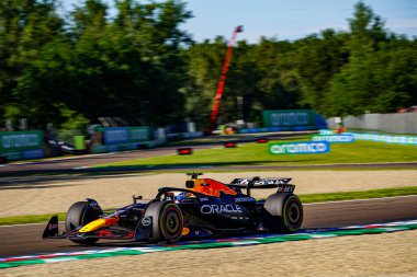  Max Verstappen (NED) - Oracle Red Bull Racing - Red Bull RB21 - AWS Gran Premio del Made in Italy e dell 'Emilia Romagna 2025 - Autodromo Enzo e Dino Ferrari, Imola (BO) Italy 15-18 Mayıs 2025 tarihleri arasında, 
