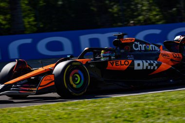  Oscar Piastri (AUS) - McLaren Formula 1 Takımı - McLaren MCL39 - Mercedes