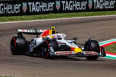  Liam Lawson (NZL) - Visa Cash App RB F1 Team - RB VCARB02 - Honda RBPT Formula 1 AWS Gran Premio del Made in Italy e dell 'Emilia Romagna 2025 - Autodromo Enzo e Dino Ferrari, Imola (BO) İtalya, 