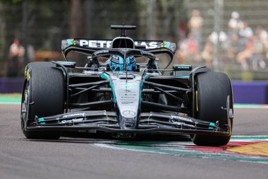  George Russell (GBR) - Mercedes-AMG PETRONAS F1 Takımı - Mercedes W16 - AWS Gran Premio del Made in Italy e dell 'Emilia Romagna 2025 - Autodromo Enzo e Dino Ferrari, Imola (BO) Italy 15-18 Mayıs 2025 tarihleri arasında, 