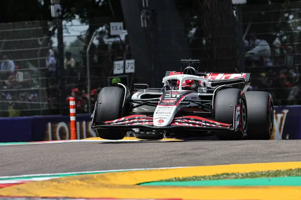  Esteban Ocon (FRA) - Haas F1 Takımı - Haas VF-25 - AWS Gran Premio del Made in Italy e dell 'Emilia Romagna 2025 - Autodromo Enzo e Dino Ferrari, Imola (BO) İtalya - 15 Mayıs 2025, 