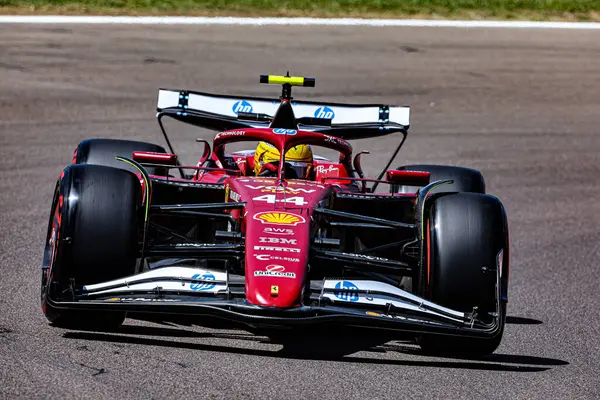  Lewis Hamilton (GBR) - Scuderia Ferrari - Ferrari SF-25 - Ferrari Formula 1 AWS Gran Premio del Made in Italy e dell 'Emilia Romagna 2025 - Autodromo Enzo e Dino Ferrari, Imola (BO) İtalya 15-18 Mayıs 2025 tarihleri arasında, 