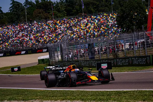 Max Verstappen (NED) - Oracle Red Bull Racing - Red Bull RB21 - AWS Gran Premio del Made in Italy e dell 'Emilia Romagna 2025 - Autodromo Enzo e Dino Ferrari, Imola (BO) Italy 15-18 Mayıs 2025 tarihleri arasında, 