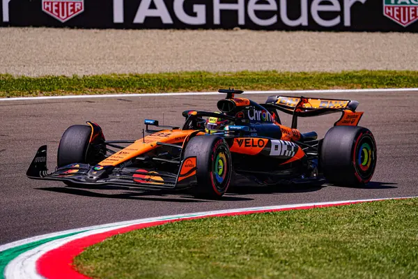  Oscar Piastri (AUS) - McLaren Formula 1 Takımı - McLaren MCL39