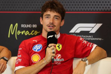  Charles Leclerc (MON) - Scuderia Ferrari - Ferrari SF-25 - F1 Basın Sürücüsü Basın toplantısı sırasında Ferrari - Formula 1 Heurer Grand Prix de Monaco 2025 Monte Carlo (MC), 23-25 Mayıs 2025