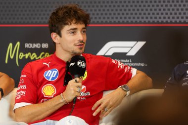  Charles Leclerc (MON) - Scuderia Ferrari - Ferrari SF-25 - F1 Basın Sürücüsü Basın toplantısı sırasında Ferrari - Formula 1 Heurer Grand Prix de Monaco 2025 Monte Carlo (MC), 23-25 Mayıs 2025