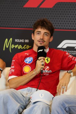 Charles Leclerc (MON) - Scuderia Ferrari - Ferrari SF-25 - F1 Basın Sürücüsü Basın toplantısı sırasında Ferrari - Formula 1 Heurer Grand Prix de Monaco 2025 Monte Carlo (MC), 23-25 Mayıs 2025