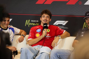  Charles Leclerc (MON) - Scuderia Ferrari - Ferrari SF-25 - F1 Basın Sürücüsü Basın toplantısı sırasında Ferrari - Formula 1 Heurer Grand Prix de Monaco 2025 Monte Carlo (MC), 23-25 Mayıs 2025