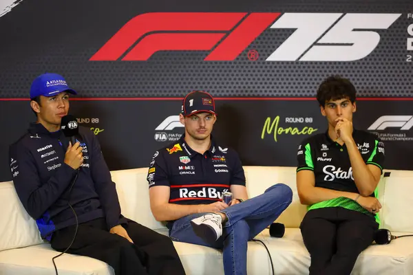  Alexander Albon (THA) - Williams Racing - Williams FW47 - Mercedes, Max Verstappen (NED) - Oracle Red Bull Racing - Red Bull RB21 - Honda RBPT, Gabriel Bortoleto (BRA) Stake F1 Team Sauber during F1 Press Conferende - Formula 1 Ta