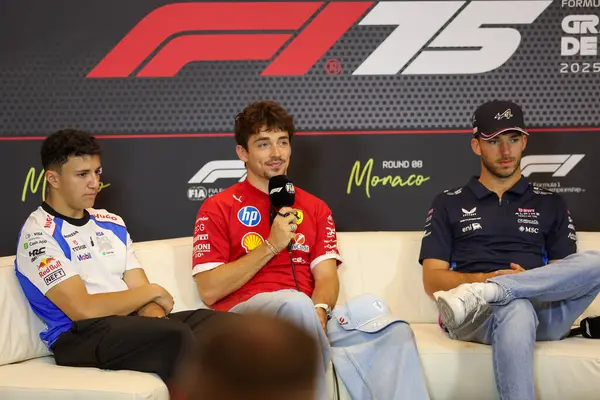 Isaac Hadjar (FRA) Visa Cash App RB F1 Team, Charles Leclerc (MON) - Scuderia Ferrari - Ferrari SF-25 - Ferrari ve Pierre Gasly (FRA) - Alpine F1 Team - Alpine A525 - Renault during F1 Press Driving Press Conferende - Formula 1 Taurer Grand P