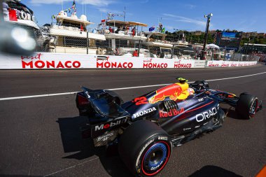  Yuki Tsunoda (JPN) - Oracle Red Bull Racing - Red Bull RB21 - Pazar günkü yarışta Honda RBPT, Formula 1 Taurer Grand Prix de Monaco 2025 Monte Carlo (MC), 23-25 Mayıs 2025