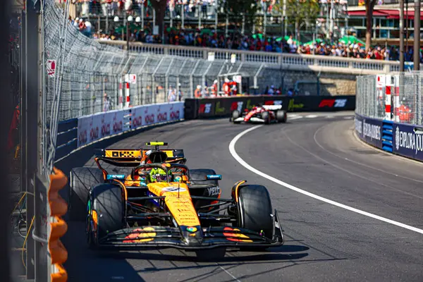  Lando Norris (GBR) - McLaren Formula 1 Takımı - McLaren MCL39 - Mercedes Yarış sırasında, Pazar, Formula 1 Taurer Grand Prix de Monaco 2025 Monte Carlo (MC), 23-25 Mayıs 2025