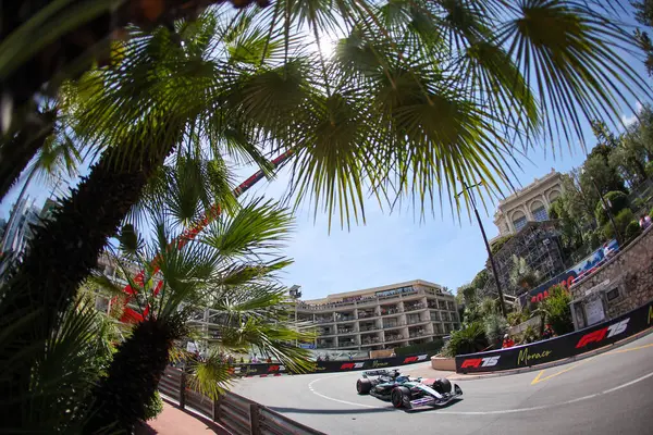  George Russell (GBR) - Mercedes-AMG PETRONAS F1 Takımı - Mercedes W16 - Mercedes E Performansı Formula 1 Taurer Grand Prix de Monaco 2025 Monte Carlo (MC), 23-25 Mayıs 2025