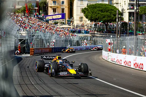  Max Verstappen (NED) - Oracle Red Bull Racing - Red Bull RB21 - Honda RBPT Yarış sırasında, Pazar, Formula 1 Taurer Grand Prix de Monaco 2025, Mayıs 23-25