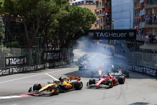 Yarışın başlangıcı, Pazar, Formula 1 Heurer Grand Prix de Monaco 2025, Monte Carlo (MC), 23-25 Mayıs 2025