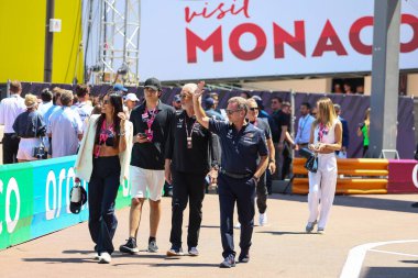 Elisabetta Gregoraci (ITA), Flavio Briatore (ITA) Alp Takımı Müdürü Christian Horner (GBR) - RedBull Yarış Takımı Müdürü Raceday Formula 1 Taurer Heurer Grand Prix de Monaco 2025, Monte Carlo (MC), 23-25 Mayıs 202