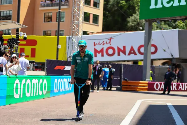  Fernando Alonso (ESP) - Aston Martin Aramco F1 Takımı - Aston Martin AMR25 - Mercedes - Raceday Formula 1 Taurer Grand Prix de Monaco 2025, Monte Carlo (MC), 23-25 Mayıs 2025
