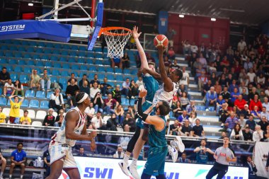 Harris Jordan - Real Sebastiani Rieti, Acqua S.Bernardo Cantu, 29 Mayıs 2025, PalaSojourner Rieti, Playoff Quarter Game1 - 2024-2025