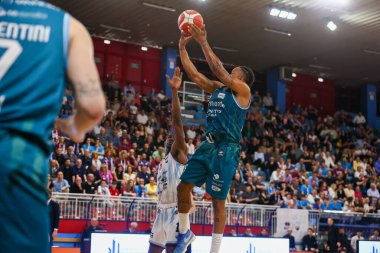 McGee Tyrus - Acqua San Bernardo Cant