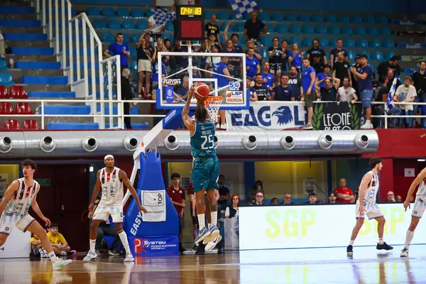 McGee Tyrus - Acqua San Bernardo Cant