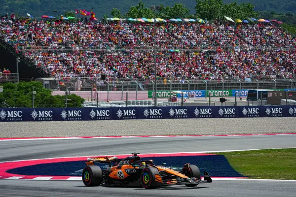 Oscar Piastri (AUS) - McLaren Formula 1 Takımı - McLaren MCL39 - Mercedes Formula 1 Aramco Gran Premio de Espana 2025 - Circuit de Catalunya, Barcelona, İspanya, May29, 1 Haziran 2025 
