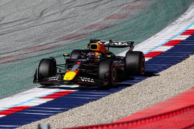  Max Verstappen (NED) - Oracle Red Bull Racing - Red Bull RB21 - Formula 1 sırasında Honda RBPT Avusturya Grand Prix 2025, Spielberg, Avusturya