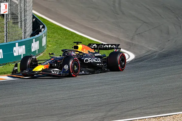  Max Verstappen (NED) - Oracle Red Bull Racing - Red Bull RB21 - Formula 1 Heineken Hollanda Grand Prix 2025, Zandvoort, Hollanda, 28-31 Ağustos tarihleri arasında Frid 2025 Dünya Şampiyonası 'nda düzenlenen 24.