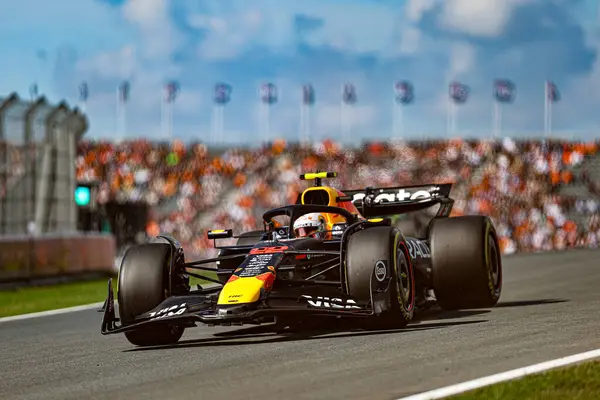  Yuki Tsunoda (JPN) - Oracle Red Bull Racing - Red Bull RB21 - Formula 1 Heineken Hollanda Grand Prix 2025, Zandvoort, Hollanda, 28-31 Ağustos 2025 F1 Dünya Şampiyonası 'nın 15.