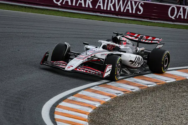  Esteban Ocon (FRA) - Haas F1 Takımı - Haas VF-25 - Formula 1 Heineken Hollanda Grand Prix 2025, Zandvoort, Hollanda, 28-31 Ağustos tarihleri arasında - 24 Ağustos 2025 F1 Dünya Şampiyonası 'nın 15.