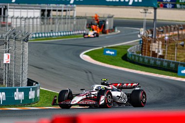  Nico Hulkenberg (GER) - Sauber Sauber - Sauber C45 - Cuma günü, Formula 1 Heineken Hollanda Grand Prix 2025, Zandvoort, Hollanda, 28-31 Ağustos tarihleri arasında - Cuma günü 24 Ağustos 2025 F1 Dünya Şampiyonası 'nın 15.