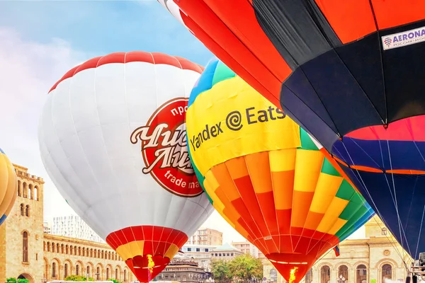Yerevan Armenia Outubro 2022 Preparativos Para Lançamento Balões Praça República — Fotografia de Stock