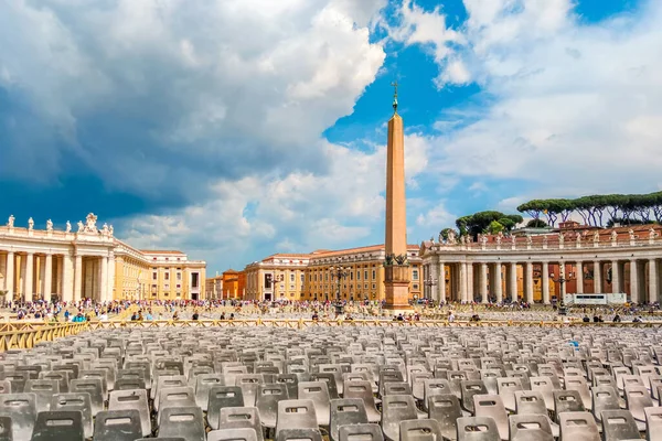 Vatican Itálie Května 2023 Svatý Petr Náměstí Slunečného Dne Římě — Stock fotografie